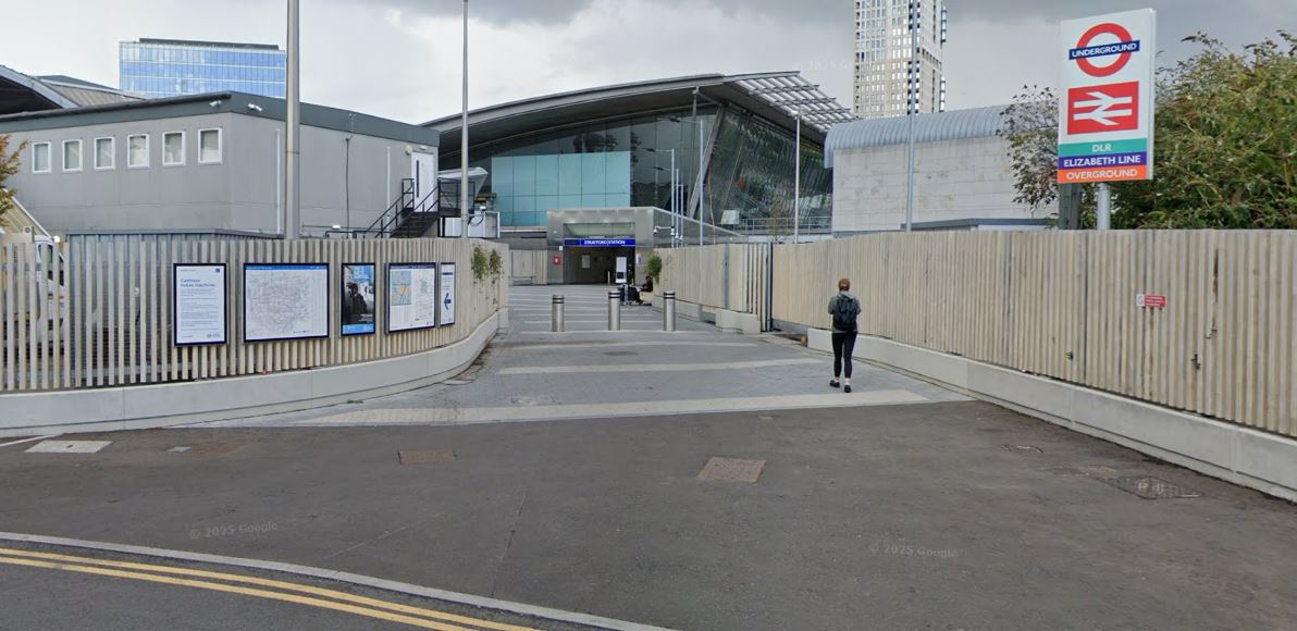 east london indoor basketball games 